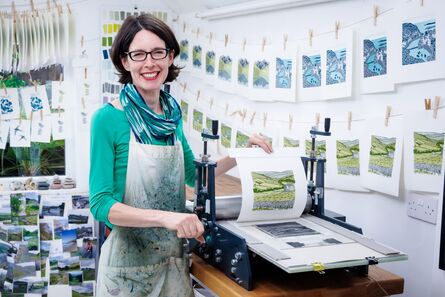 4. Michelle Hughes: Printing Birds and Wildlife In Linocut