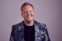 69. Olly Smith: Wine & Crime