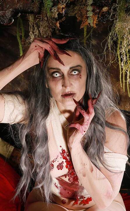 India Starr's House Of ShowGhouls