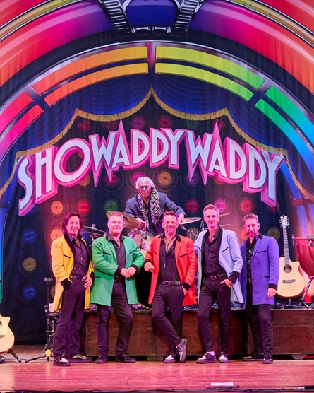 
          Showaddywaddy in Concert
        